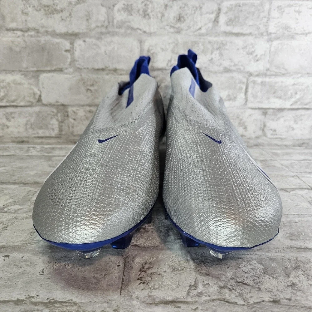Nike Vapor Edge Elite 360 Flyknit Hyper Royal Football Cleats AO8276-010 Size 16